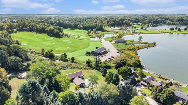 4154 S Sunset Drive, Dayton Twp, MI 49412