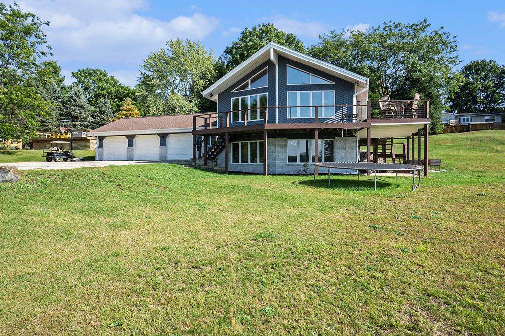 4154 S Sunset Drive, Dayton Twp, MI 49412