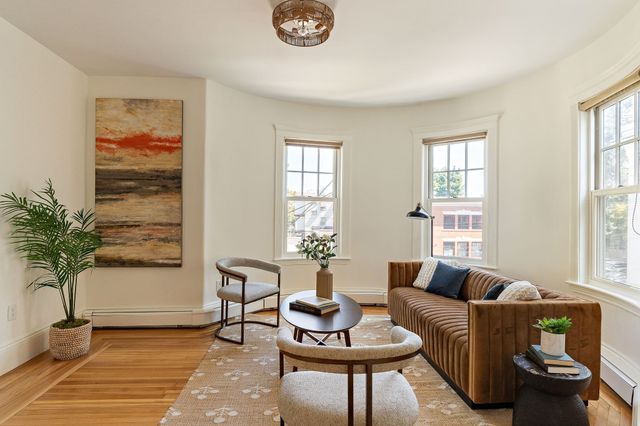 85 Trowbridge St 2, Cambridge, MA 02138