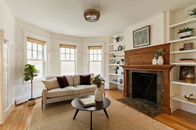 85 Trowbridge St 2, Cambridge, MA 02138