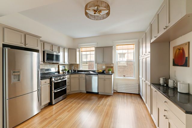 85 Trowbridge St 2, Cambridge, MA 02138