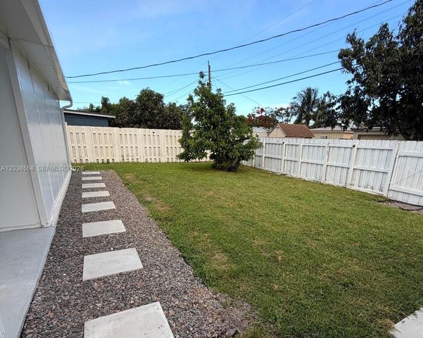 1524 NE 182nd Street, North Miami Beach, FL 33162