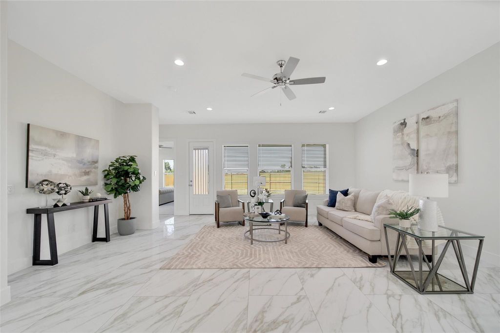 7611 Athlone Drive, Houston, TX 77088