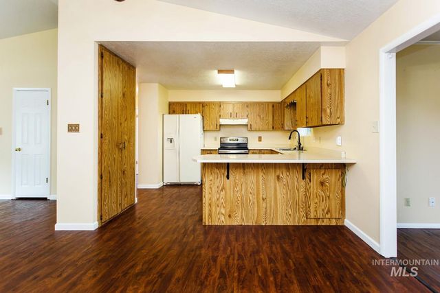 2572 Navajo Circle, Twin Falls, ID 83301