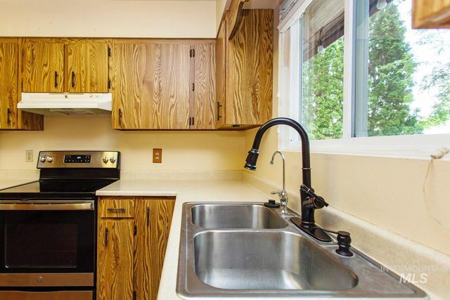 2572 Navajo Circle, Twin Falls, ID 83301