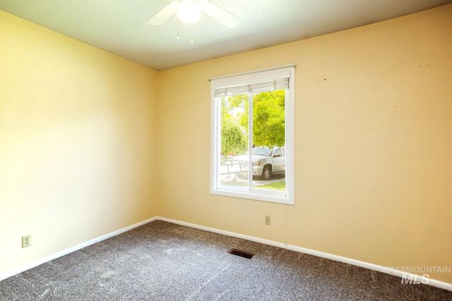 2572 Navajo Circle, Twin Falls, ID 83301