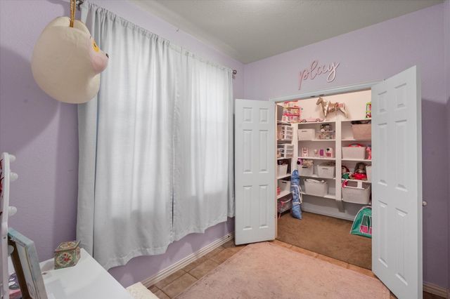 1301 Fox Lane, Mansfield, TX 76063