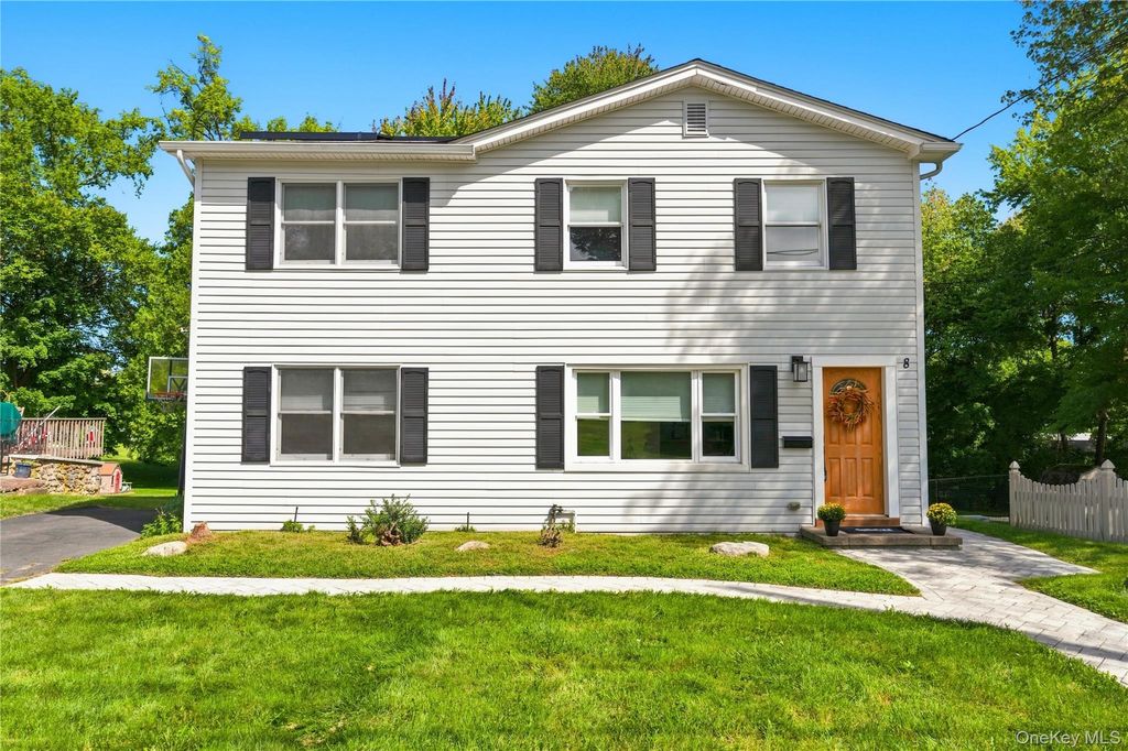 8 Loran Court, Nanuet, NY 10954 — exterior