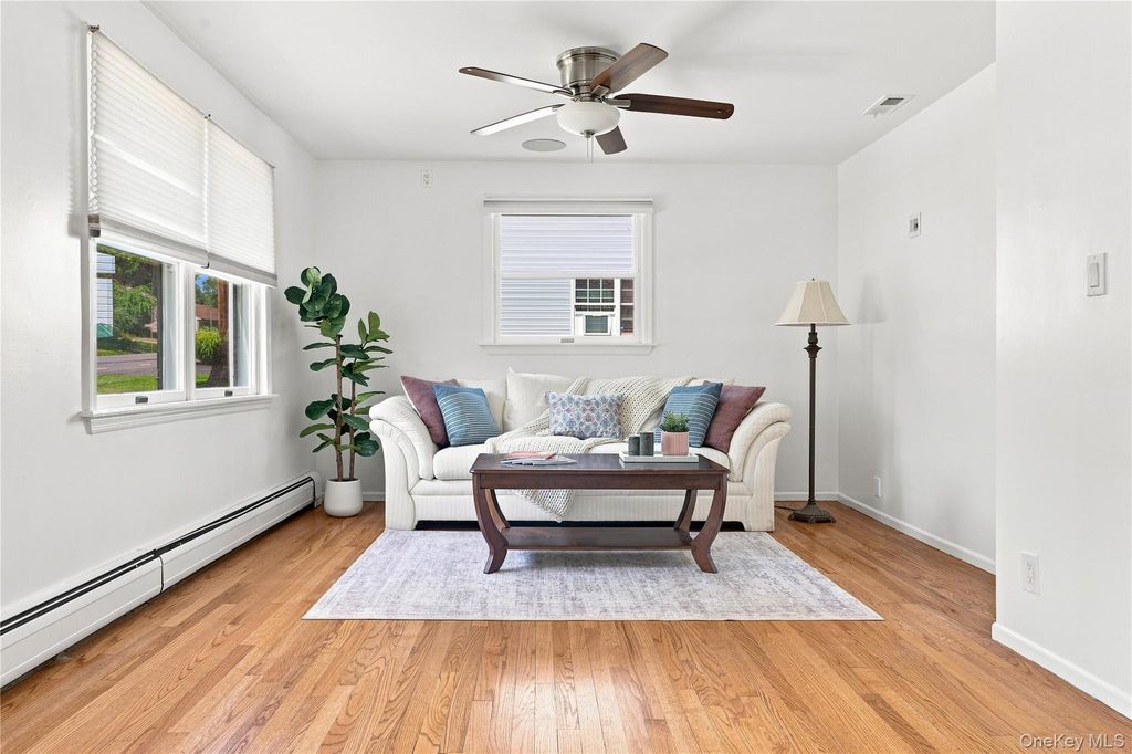8 Loran Court, Nanuet, NY 10954 — photo 4