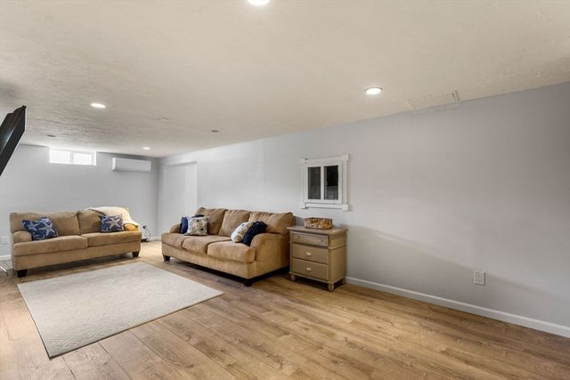 11 Mary David Rd, Yarmouth, MA 02675