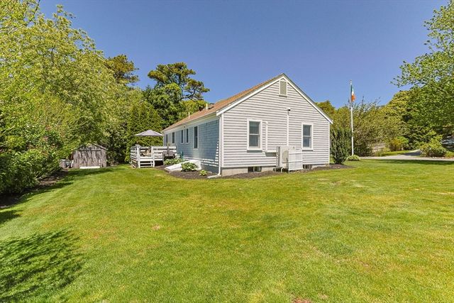 11 Mary David Rd, Yarmouth, MA 02675