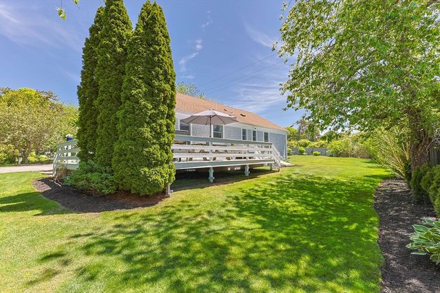 11 Mary David Rd, Yarmouth, MA 02675