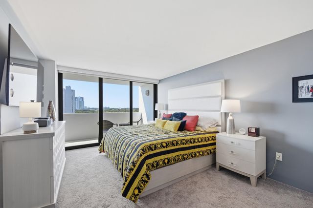 5600 N Flagler Drive 905, West Palm Beach, FL 33407