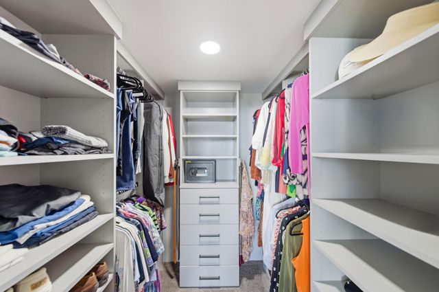 5600 N Flagler Drive 905, West Palm Beach, FL 33407