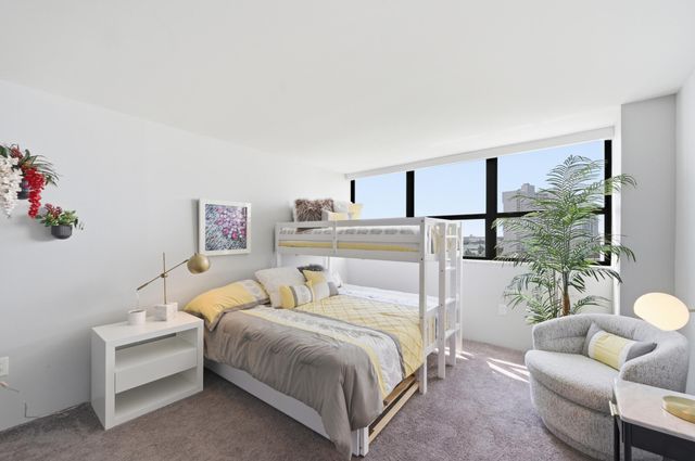 5600 N Flagler Drive 905, West Palm Beach, FL 33407