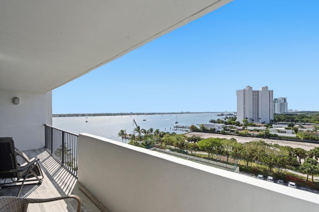 5600 N Flagler Drive 905, West Palm Beach, FL 33407