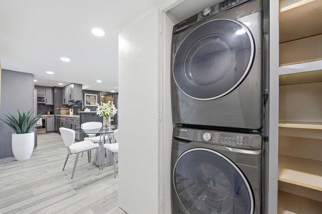 5600 N Flagler Drive 905, West Palm Beach, FL 33407