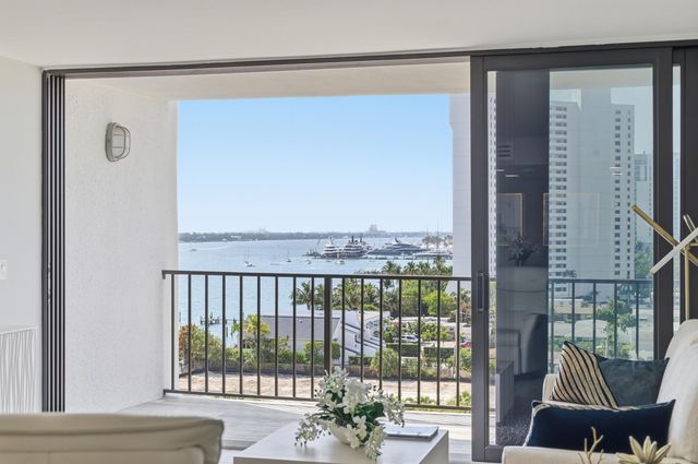 5600 N Flagler Drive 905, West Palm Beach, FL 33407