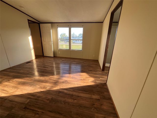 133 Country Oaks Street, Brazoria, TX 77422