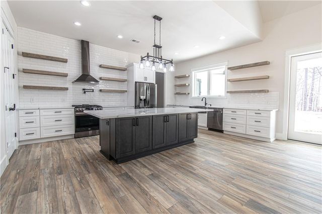 160 Moody Meadows Trail, Canton, GA 30114