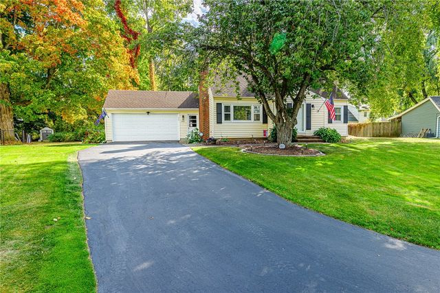 671 Adeline Drive, Webster, NY 14580