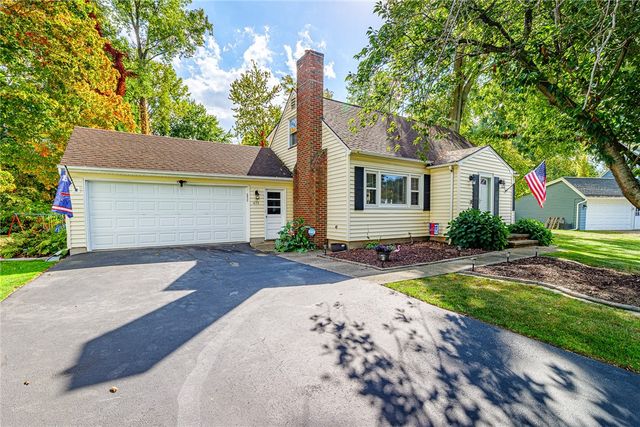 671 Adeline Drive, Webster, NY 14580