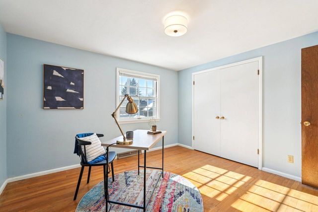 2430 W Applewood LANE, Glendale, WI 53209