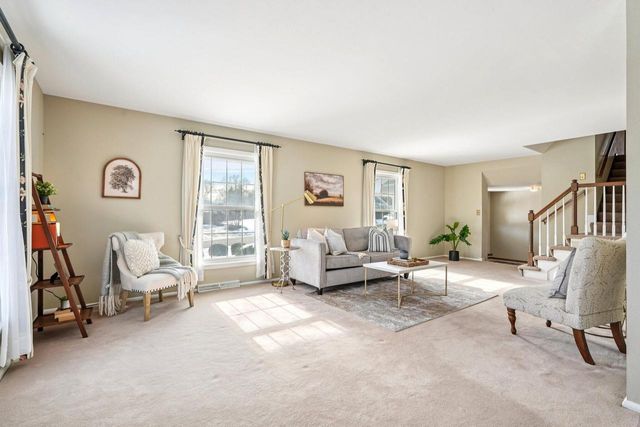 2430 W Applewood LANE, Glendale, WI 53209