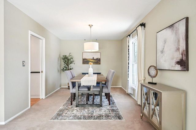 2430 W Applewood LANE, Glendale, WI 53209