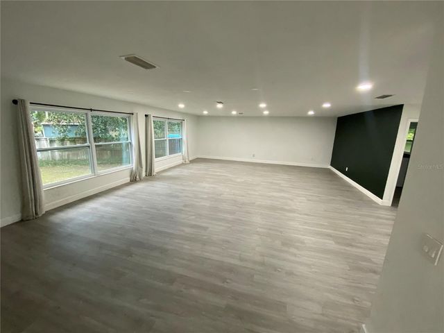6898 CR 214, Melrose, FL 32666