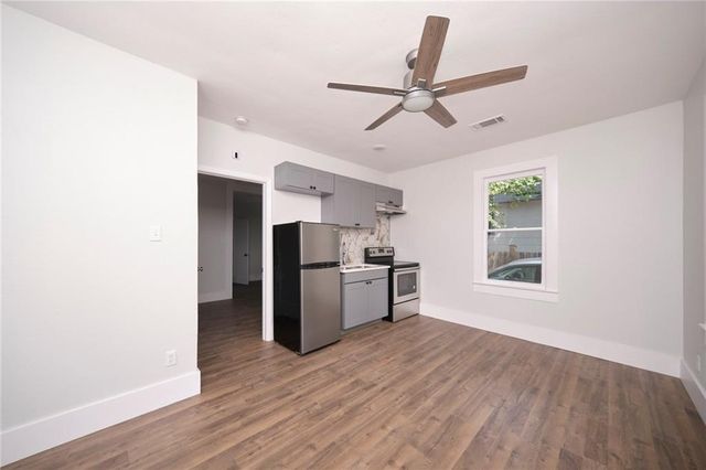 208 W 45th ST 208, Austin, TX 78751