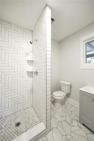 208 W 45th ST 208, Austin, TX 78751