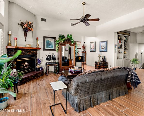 1606 Via Diamante, Las Cruces, NM 88007