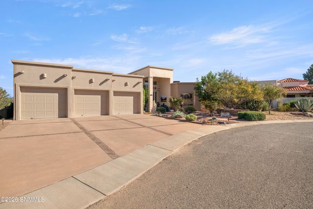 1606 Via Diamante, Las Cruces, NM 88007