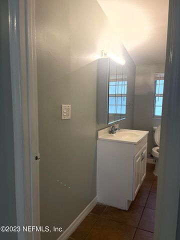 5467 WINDERMERE Drive, Jacksonville, FL 32211