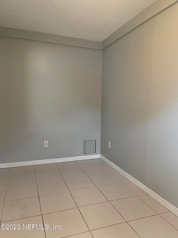 5467 WINDERMERE Drive, Jacksonville, FL 32211