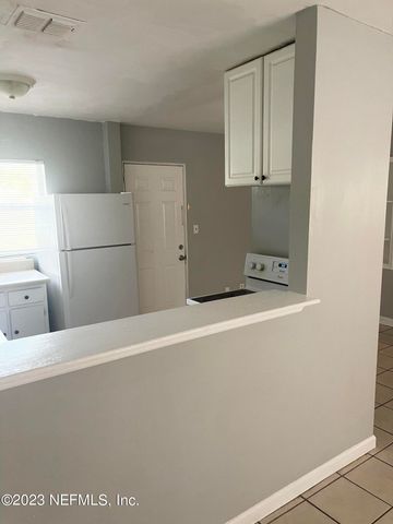 5467 WINDERMERE Drive, Jacksonville, FL 32211