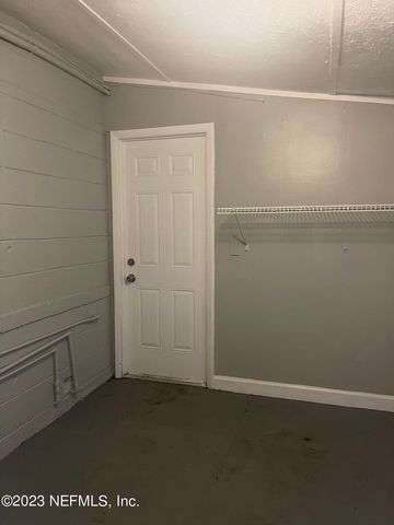 5467 WINDERMERE Drive, Jacksonville, FL 32211