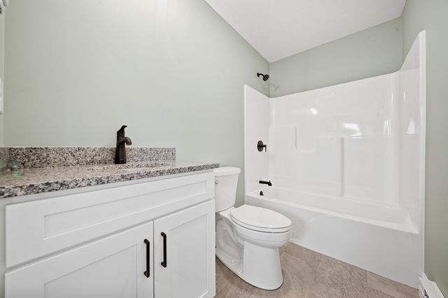 148 Groton Rd C, Chelmsford, MA 01863