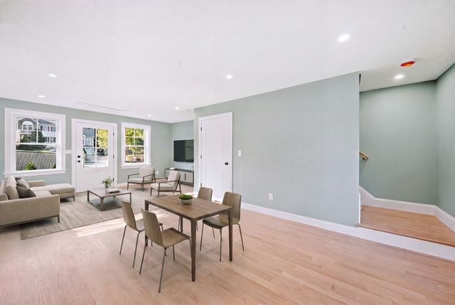 148 Groton Rd C, Chelmsford, MA 01863