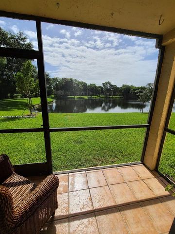 165 NW 93rd Avenue 102, Pembroke Pines, FL 33024