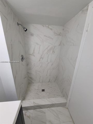 165 NW 93rd Avenue 102, Pembroke Pines, FL 33024