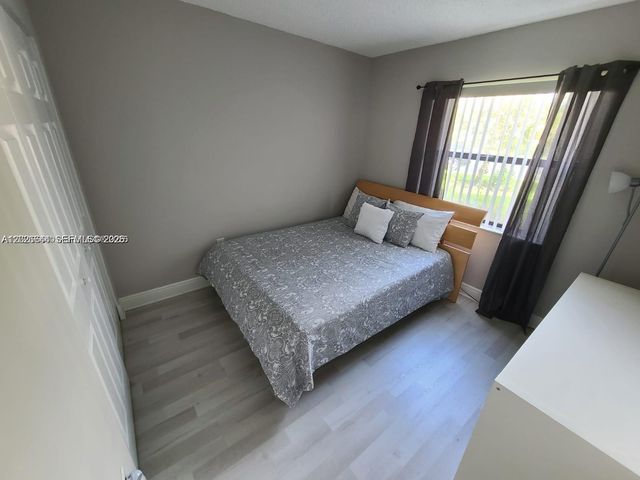 165 NW 93rd Avenue 102, Pembroke Pines, FL 33024