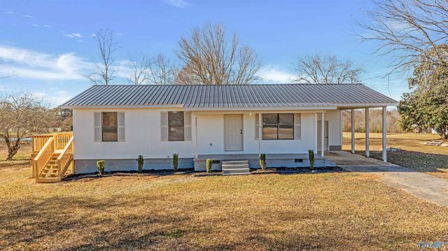 245 Sand Rock Avenue, Sand Rock, AL 35983