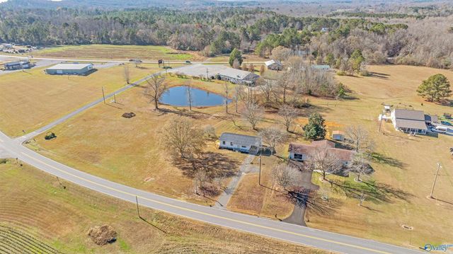 245 Sand Rock Avenue, Sand Rock, AL 35983