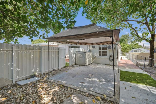 4326 NW 4th Street, Miami, FL 33126