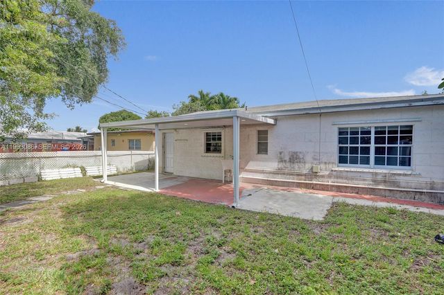 4326 NW 4th Street, Miami, FL 33126
