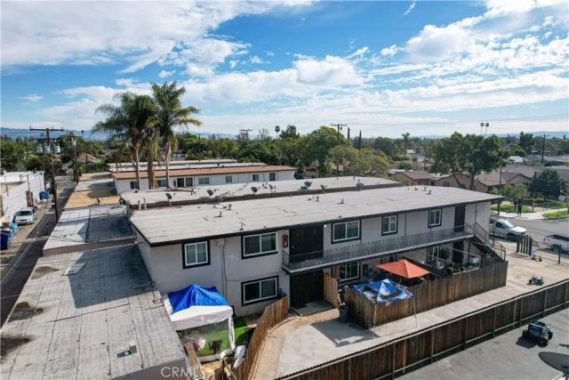 1917 W Myrtle, Santa Ana, CA 92703