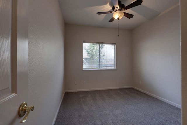 561 Silkwood Dr, Auburn, CA 95603