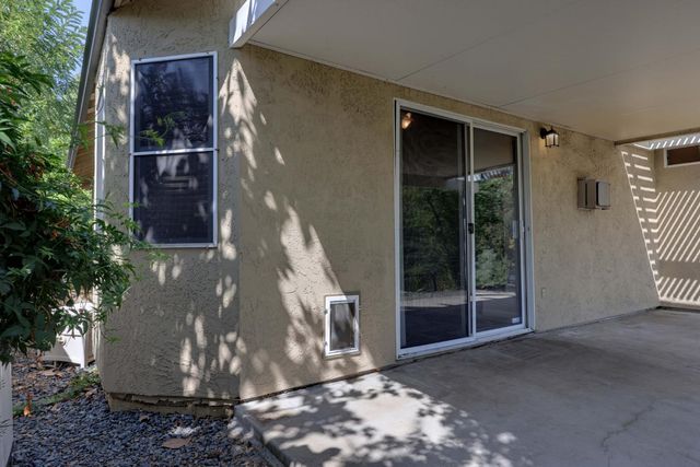 561 Silkwood Dr, Auburn, CA 95603